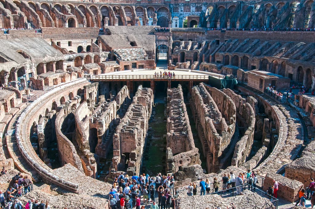 L'interno del Colosseo a Roma
